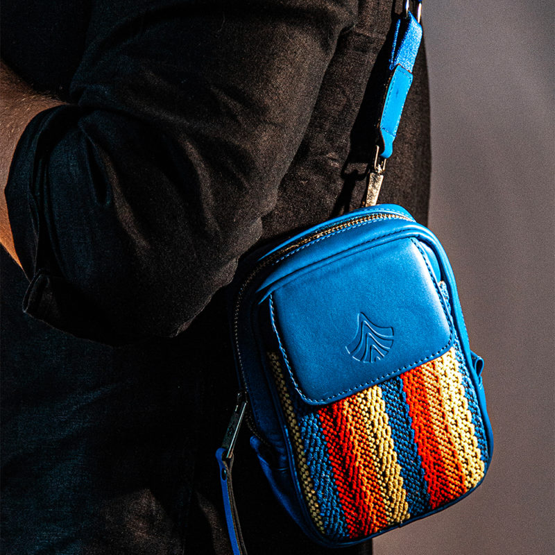 Beautiful Introducing Iphone Pocket: A Beautiful Way To Wear And Carry Iphone View in HD Beautiful Introducing Iphone Pocket: A Beautiful Way To Wear And Carry Iphone View in HD