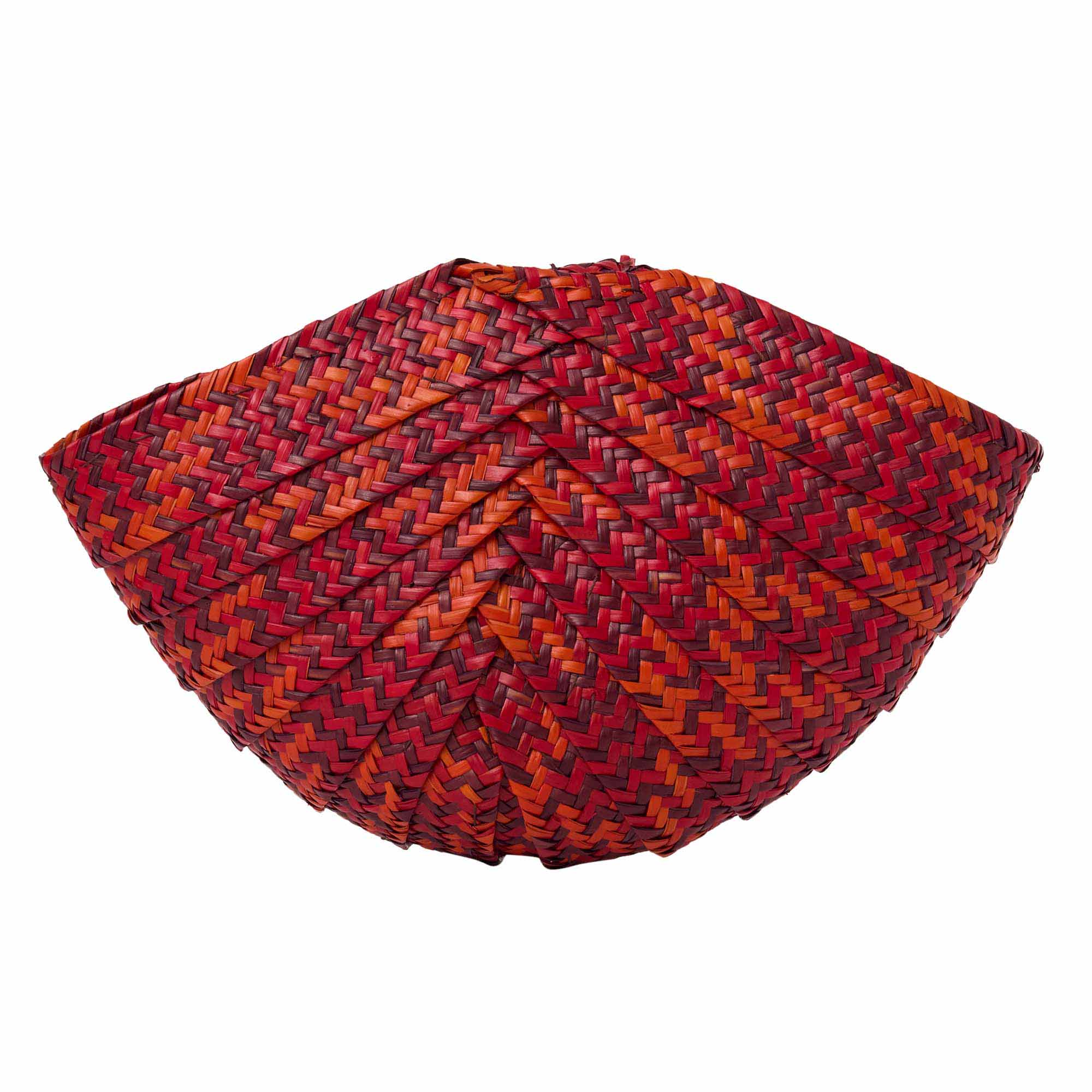 clutch-palha-cores-vibrantes. Clutch Casco de luxo, palha de Piaçava da Bahia, trançada em trama geométrica com cores vibrantes (vermelho/laranja).